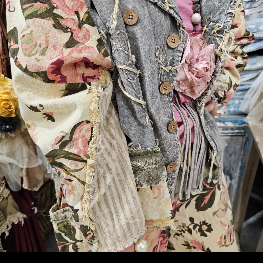 #1396 A Rare Bird Chambray Knotted Shirt/Jacket - Picture 8 of 16